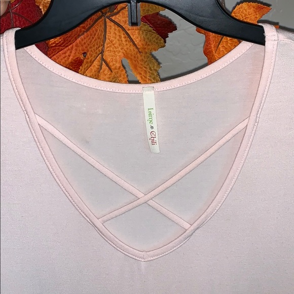 🌸Blush Pink top - Picture 3 of 3